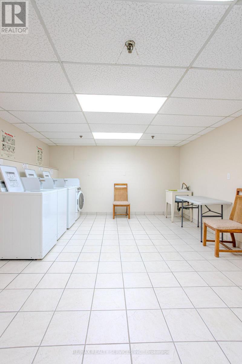 1305 - 20 Mississauga Valley Boulevard, Mississauga, Ontario  L5A 3S1 - Photo 27 - W12516486