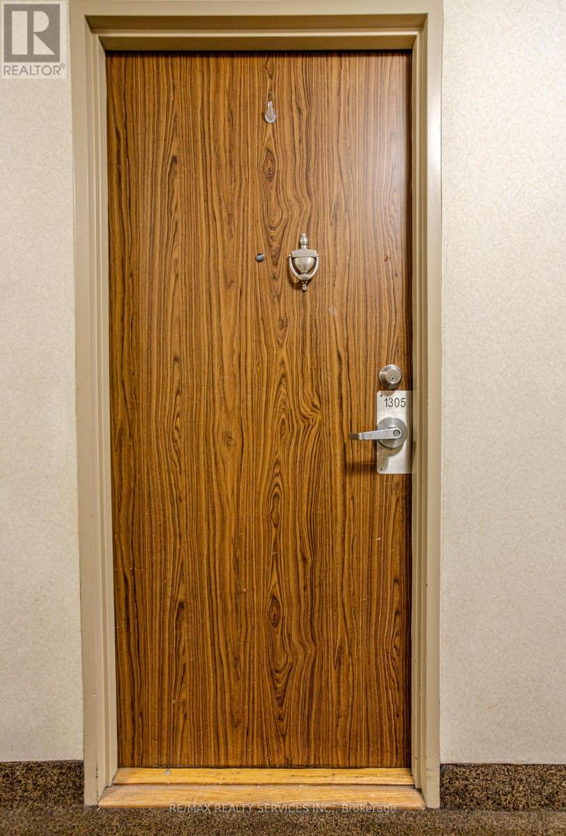 1305 - 20 Mississauga Valley Boulevard, Mississauga, Ontario  L5A 3S1 - Photo 6 - W12516486