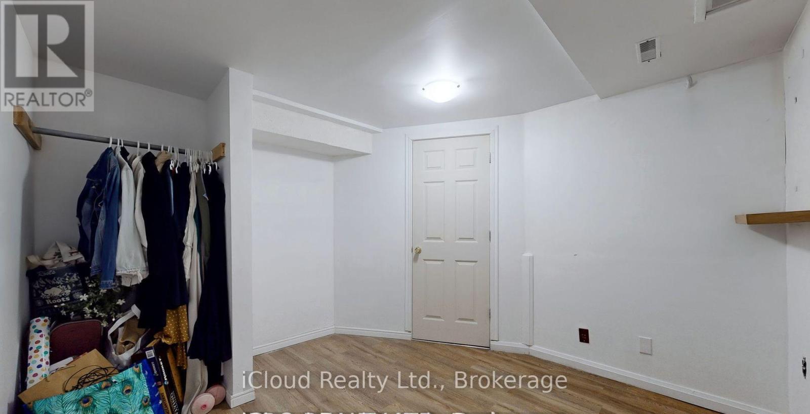 32 Dafoe Crescent, Brampton (Fletcher's West), Ontario  L6Y 2L2 - Photo 26 - W12516490