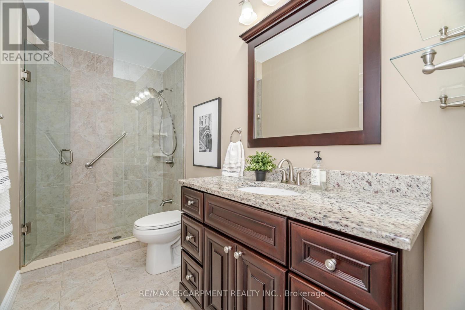 38 - 2243 Turnberry Road, Burlington, Ontario  L7M 4Y5 - Photo 16 - W12516492