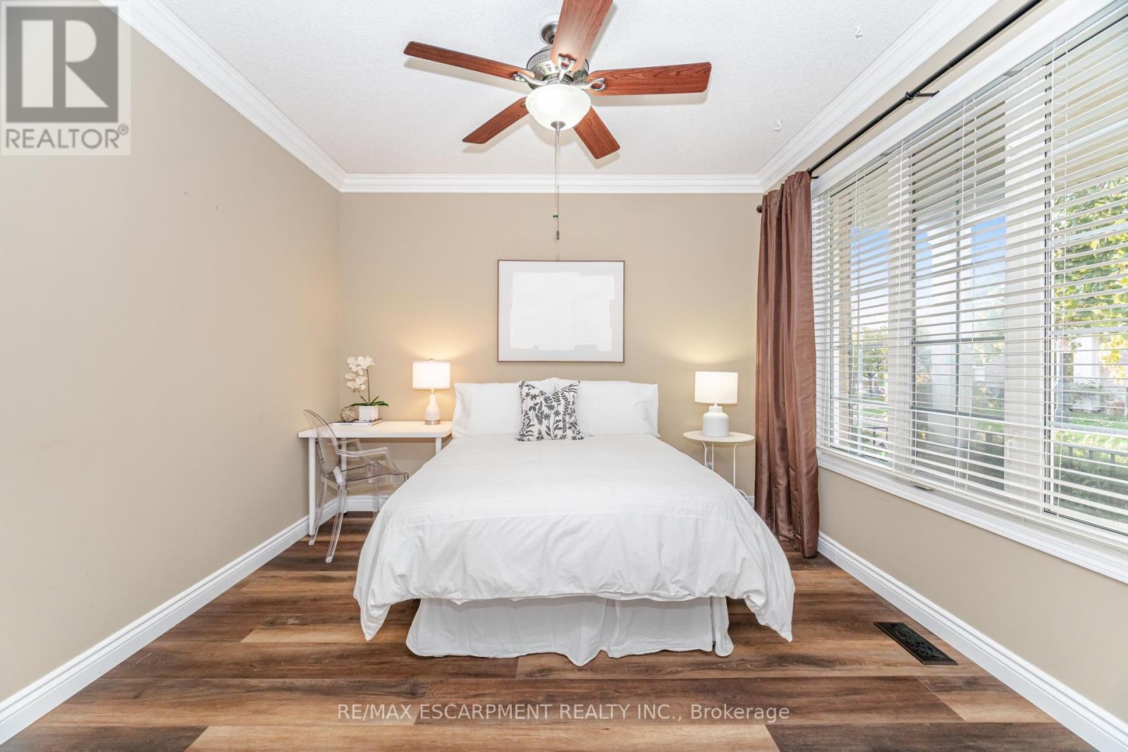 38 - 2243 Turnberry Road, Burlington, Ontario  L7M 4Y5 - Photo 21 - W12516492