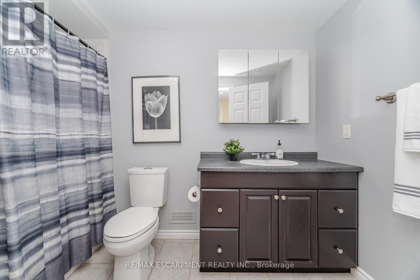 38 - 2243 Turnberry Road, Burlington, Ontario  L7M 4Y5 - Photo 29 - W12516492