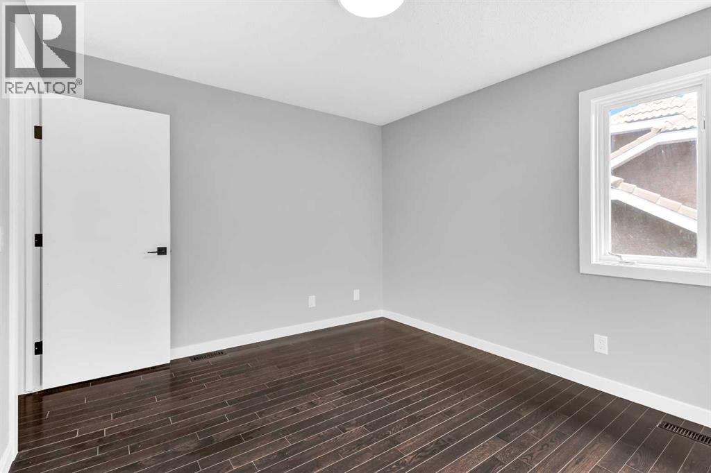 919 Shawnee Drive Sw, Calgary, Alberta  T2Y 2G8 - Photo 32 - A2248062