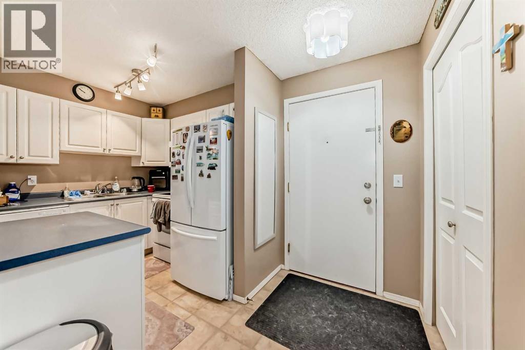 203, 6000 Somervale Court Sw, Calgary, Alberta  T2Y 4J4 - Photo 38 - A2263573