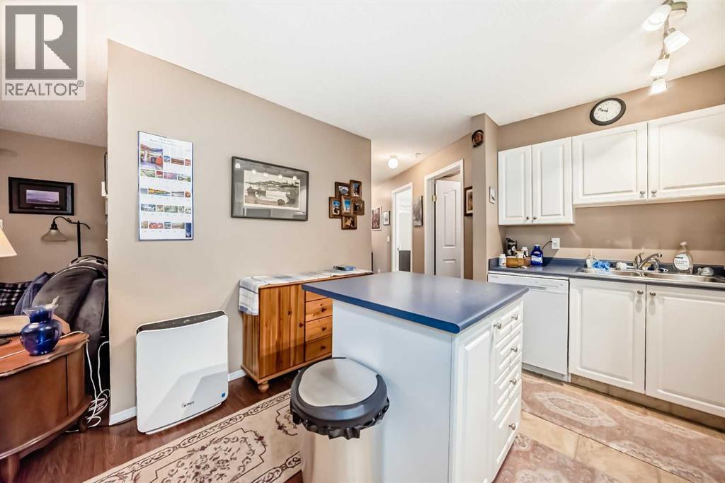 203, 6000 Somervale Court Sw, Calgary, Alberta  T2Y 4J4 - Photo 7 - A2263573