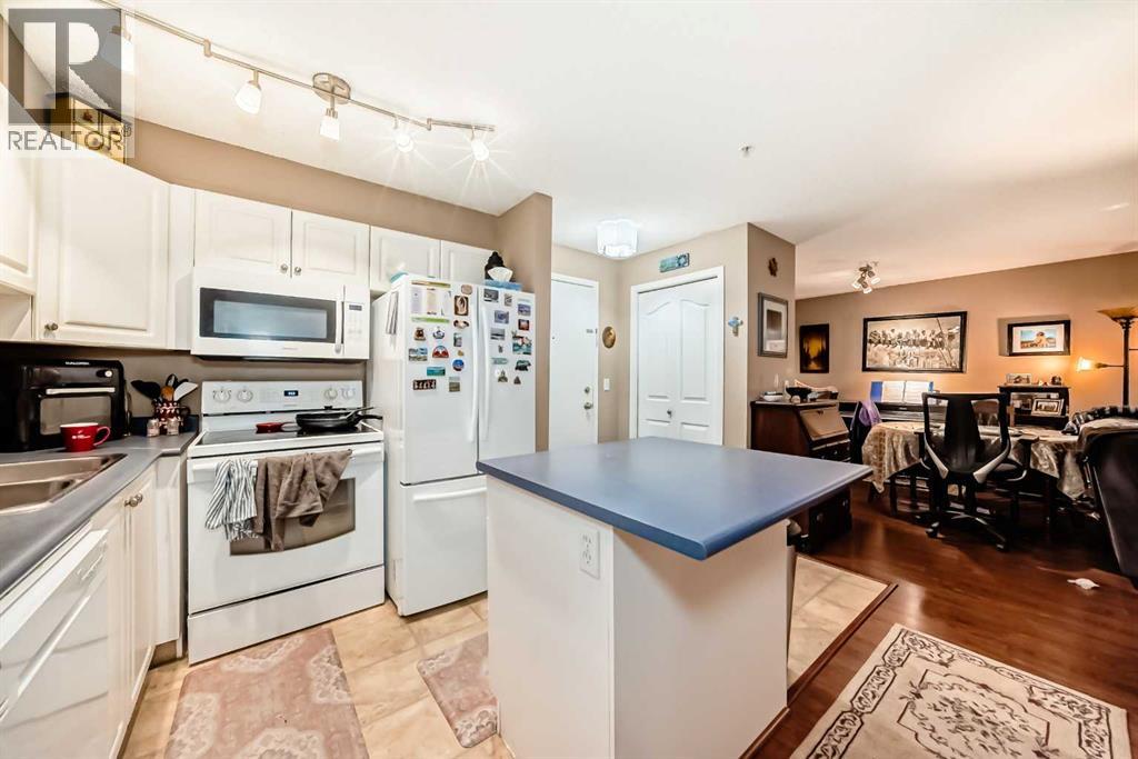 203, 6000 Somervale Court Sw, Calgary, Alberta  T2Y 4J4 - Photo 9 - A2263573