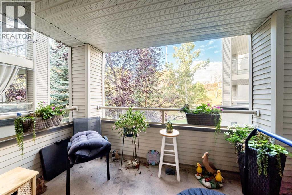203, 6000 Somervale Court Sw, Calgary, Alberta  T2Y 4J4 - Photo 17 - A2263573