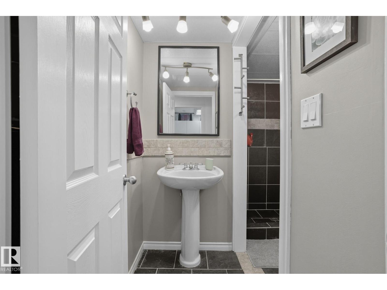 1640 Robertson Cl Sw, Edmonton, Alberta  T6W 1K1 - Photo 27 - E4464893