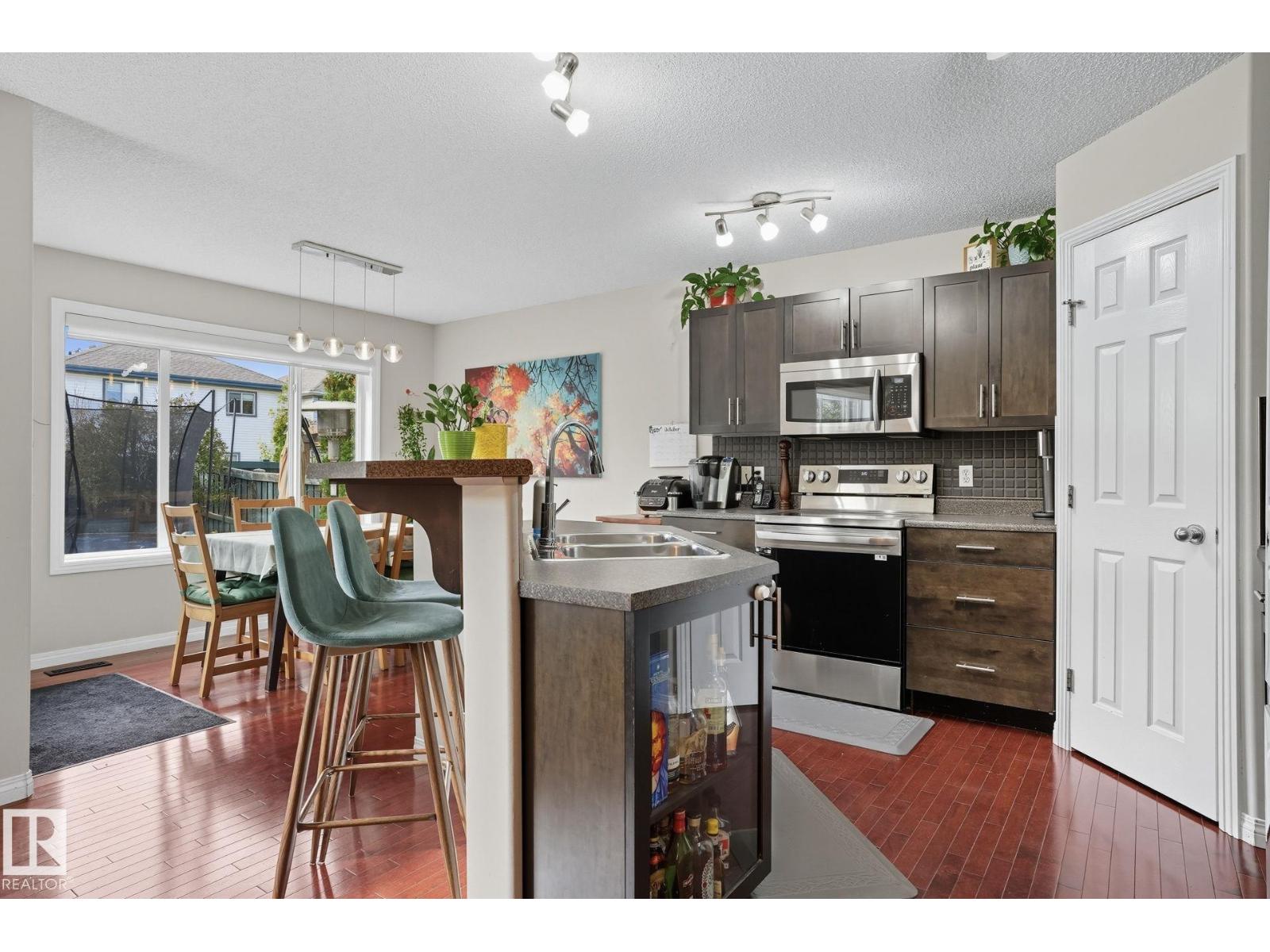 1640 Robertson Cl Sw, Edmonton, Alberta  T6W 1K1 - Photo 9 - E4464893