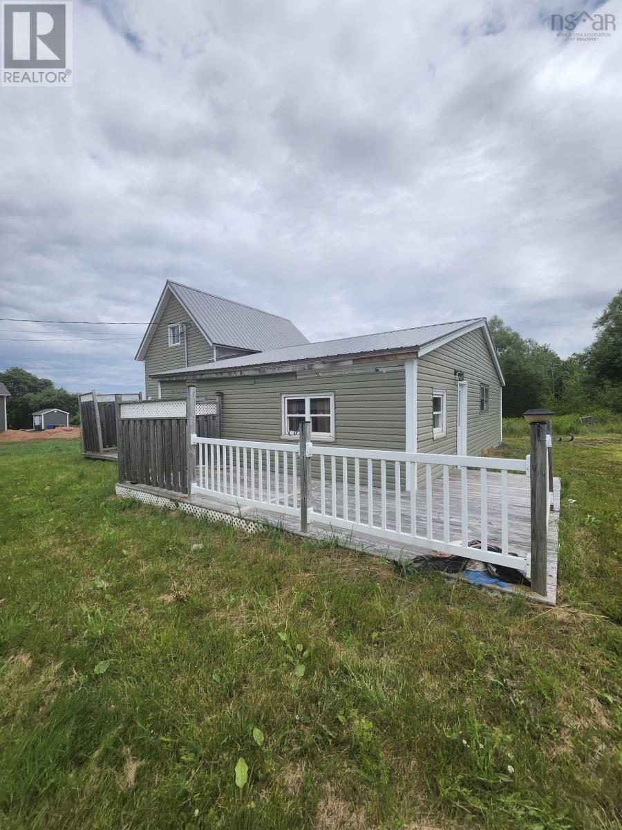1633 Mackay Street, Westville, Nova Scotia  B0K 2A0 - Photo 4 - 202527245