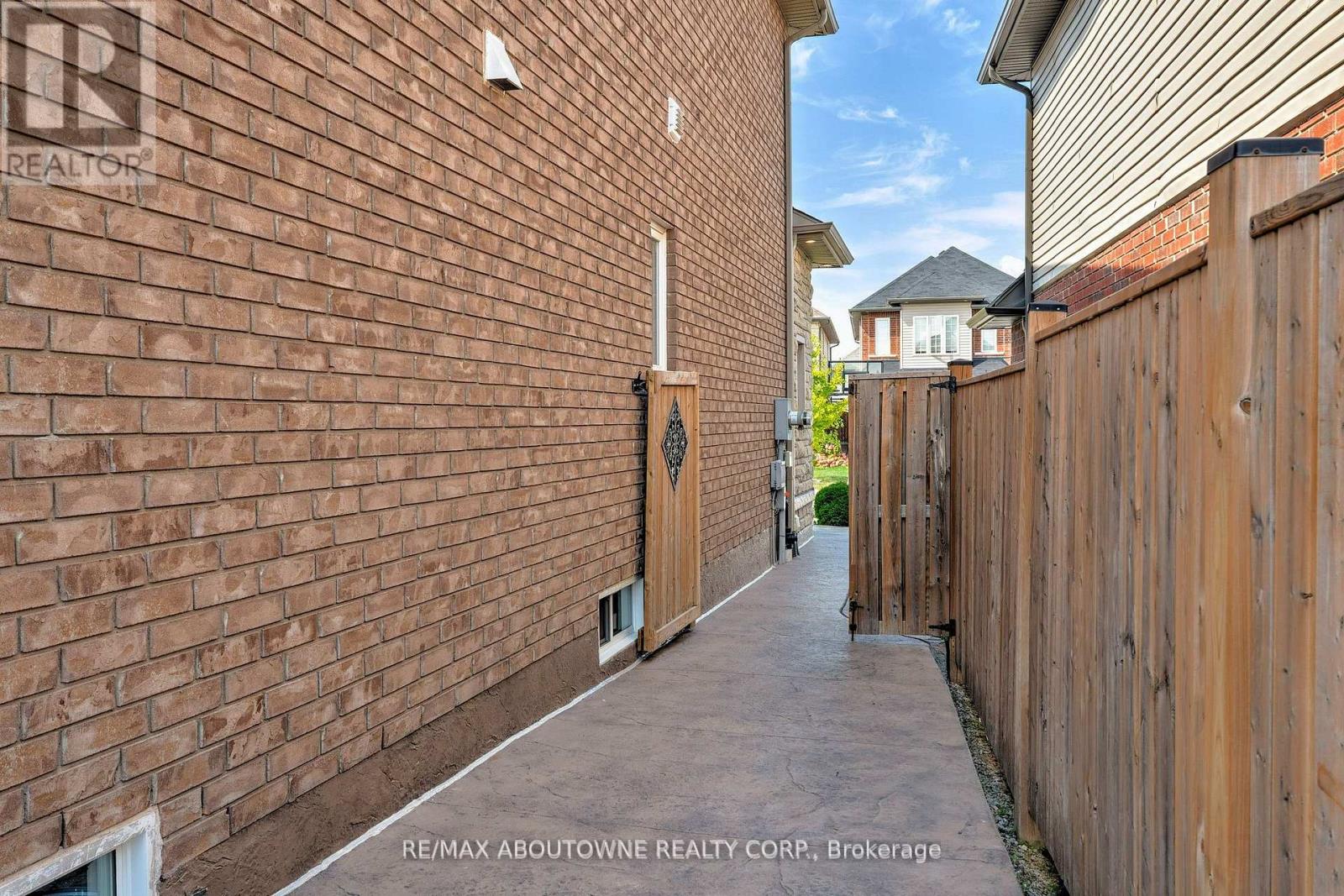 23 Colorado Boulevard, Hamilton, Ontario  L0R 1P0 - Photo 36 - X12516052