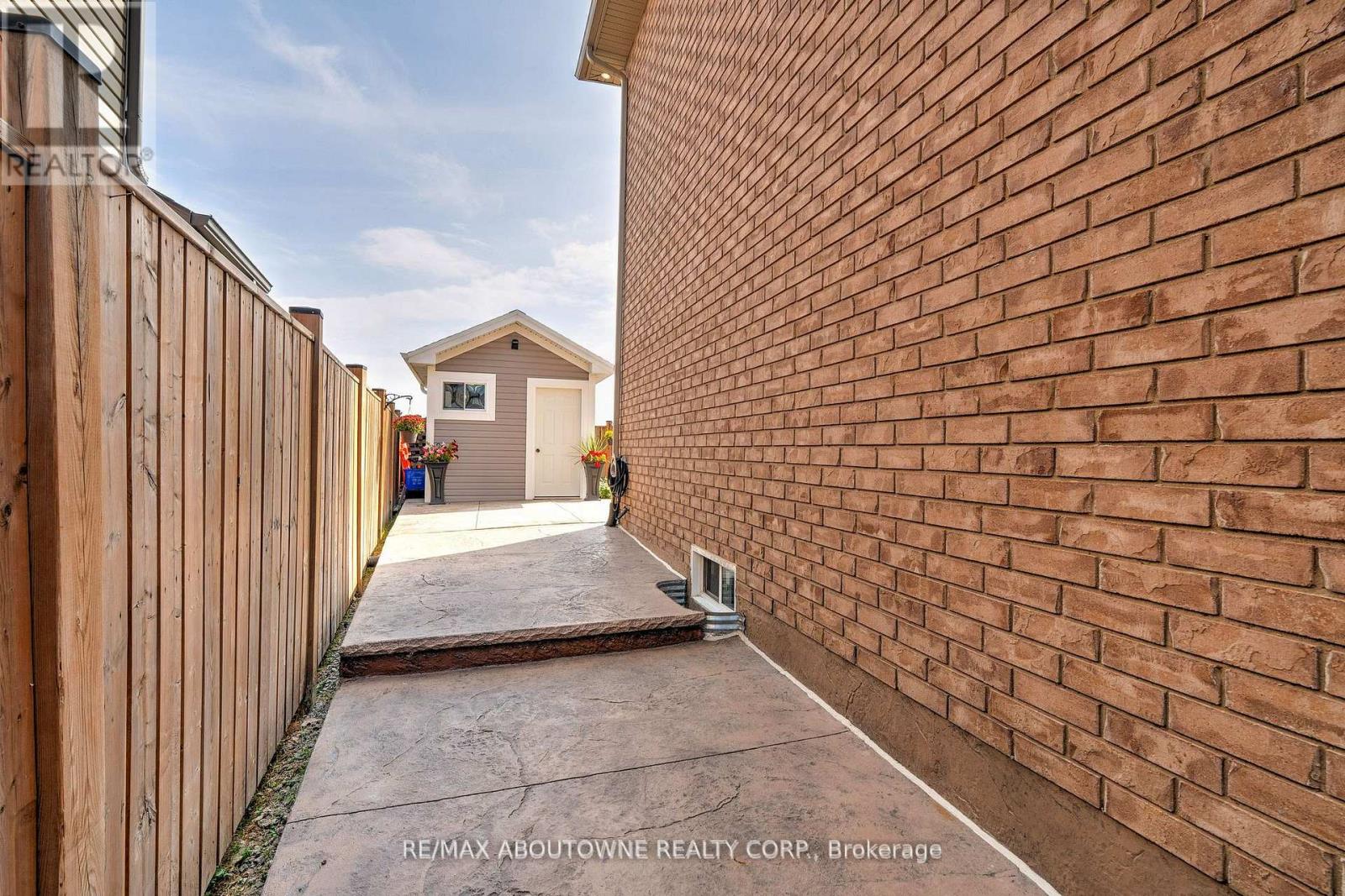 23 Colorado Boulevard, Hamilton, Ontario  L0R 1P0 - Photo 37 - X12516052