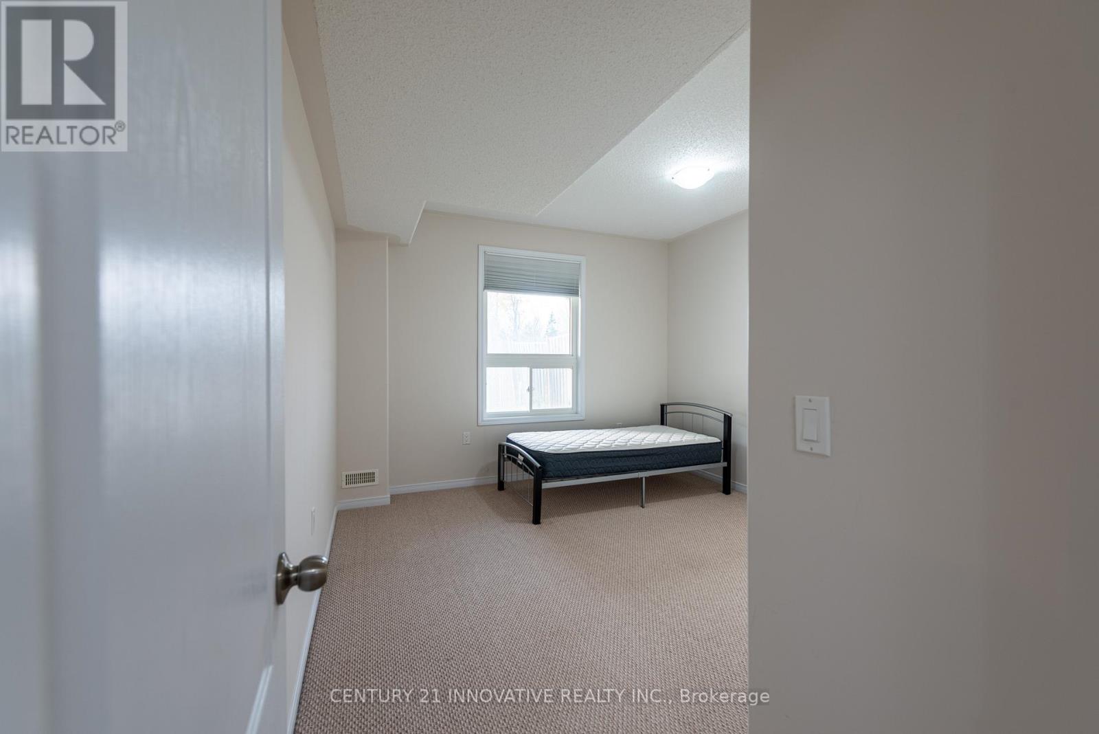 941 Avery Avenue, Peterborough, Ontario  K9J 0G9 - Photo 25 - X12516140