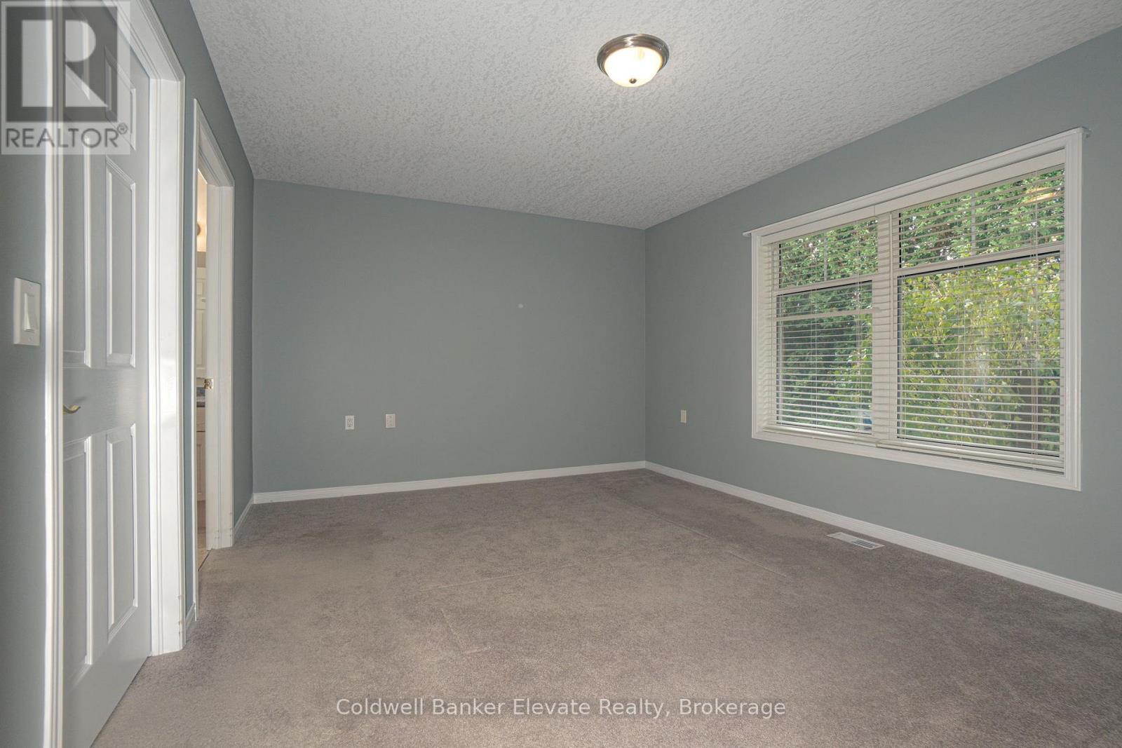 17 - 2705 Kingsway Drive, Kitchener, Ontario  N2C 2T2 - Photo 21 - X12516208