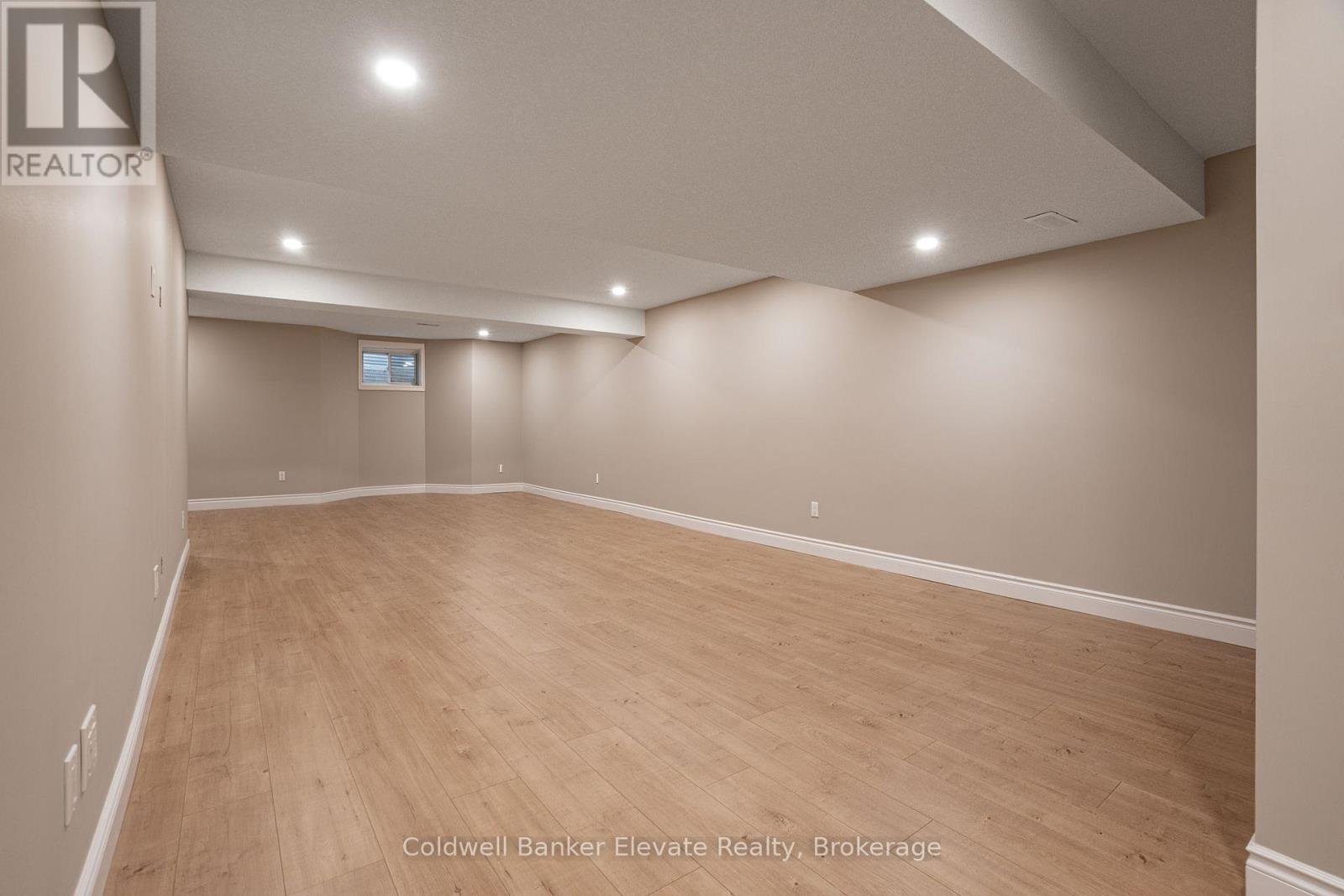 17 - 2705 Kingsway Drive, Kitchener, Ontario  N2C 2T2 - Photo 28 - X12516208