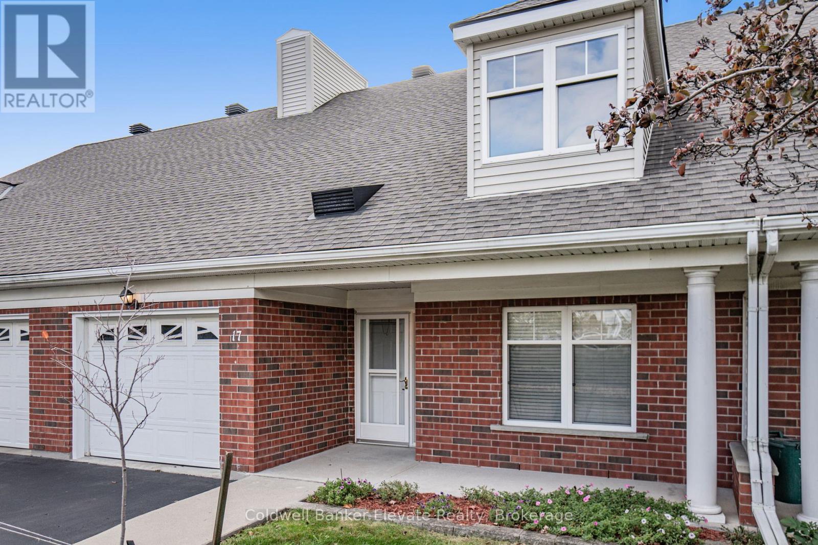 17 - 2705 Kingsway Drive, Kitchener, Ontario  N2C 2T2 - Photo 3 - X12516208