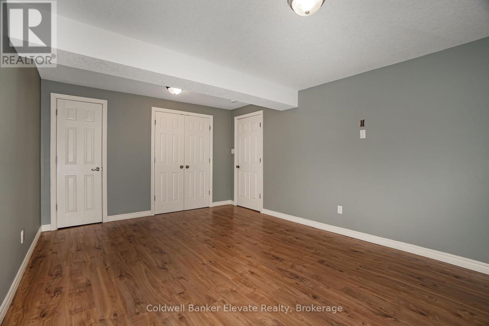 17 - 2705 Kingsway Drive, Kitchener, Ontario  N2C 2T2 - Photo 33 - X12516208