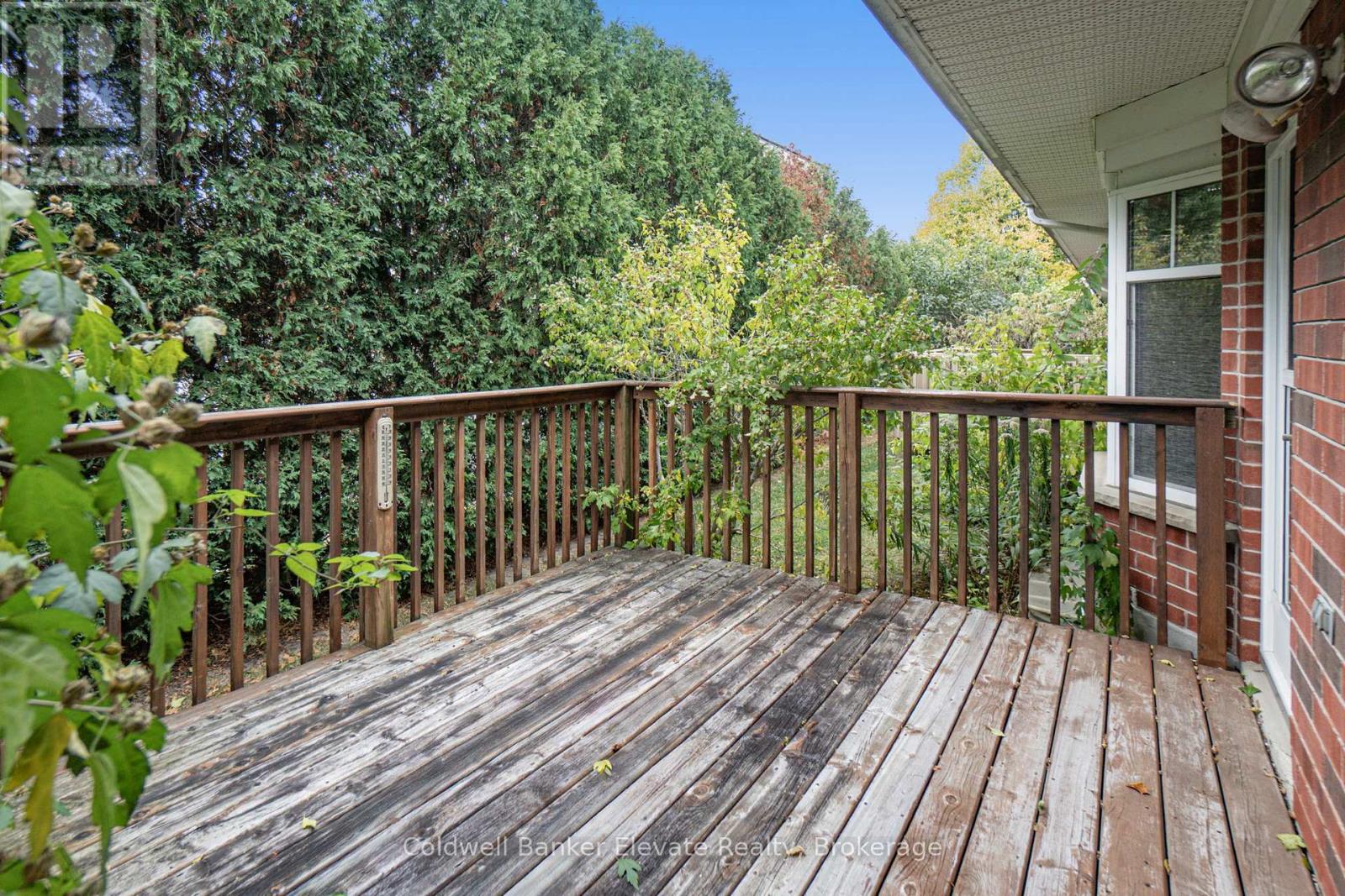 17 - 2705 Kingsway Drive, Kitchener, Ontario  N2C 2T2 - Photo 40 - X12516208