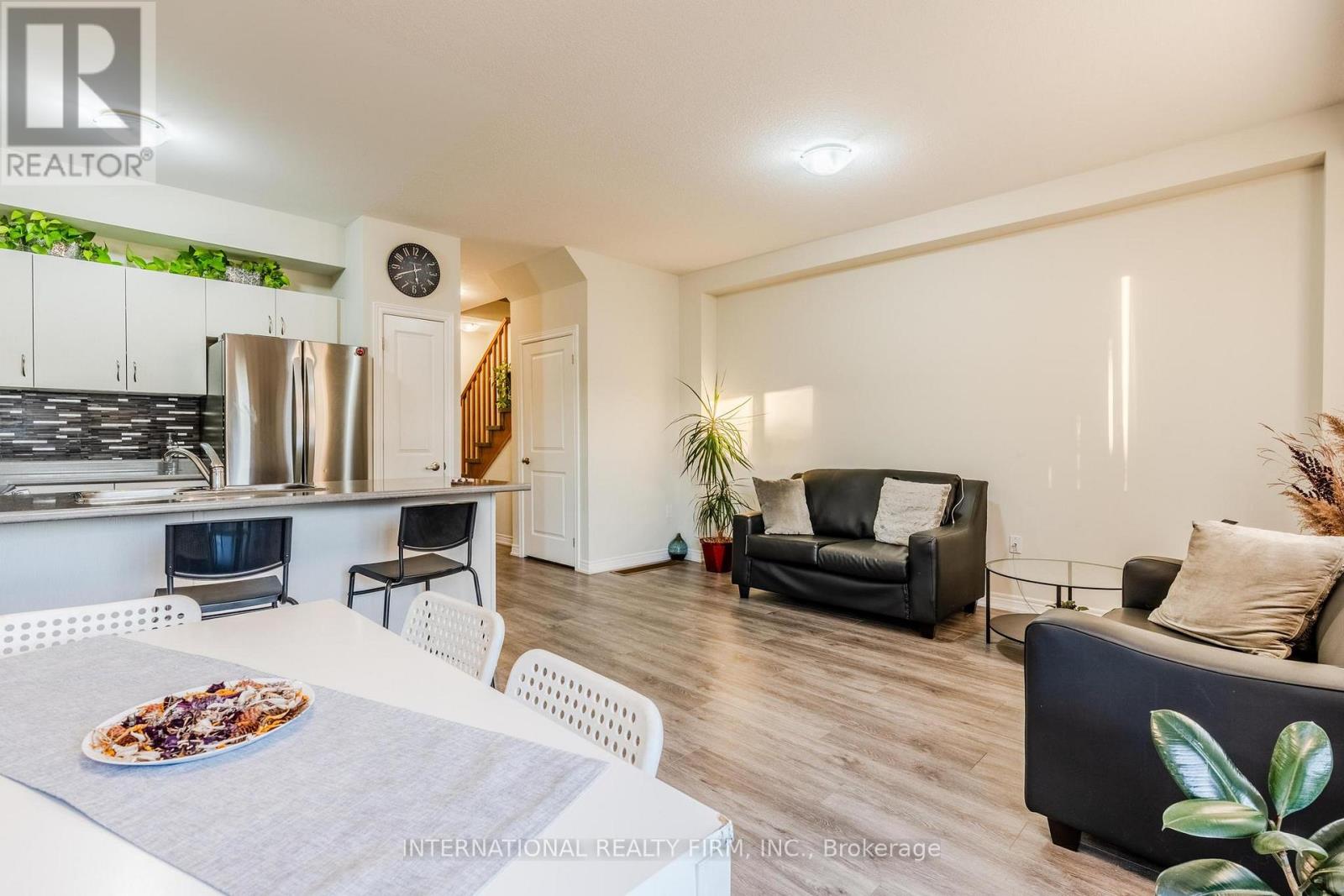 155 Aquasanta Crescent, Hamilton, Ontario  L9B 0J8 - Photo 13 - X12516218