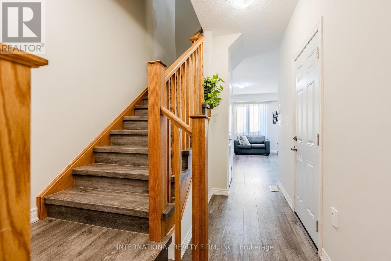 155 Aquasanta Crescent, Hamilton, Ontario  L9B 0J8 - Photo 17 - X12516218