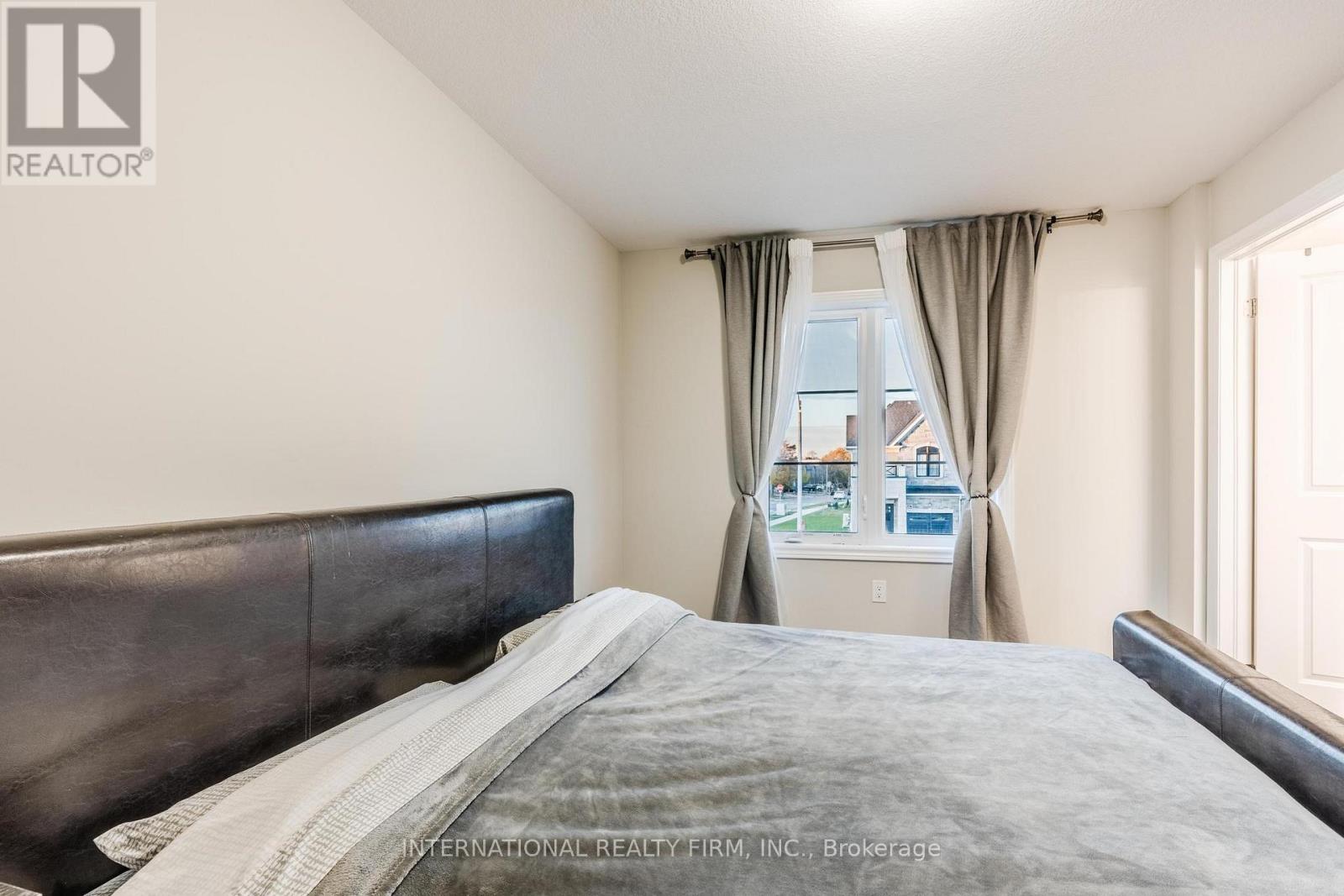 155 Aquasanta Crescent, Hamilton, Ontario  L9B 0J8 - Photo 20 - X12516218