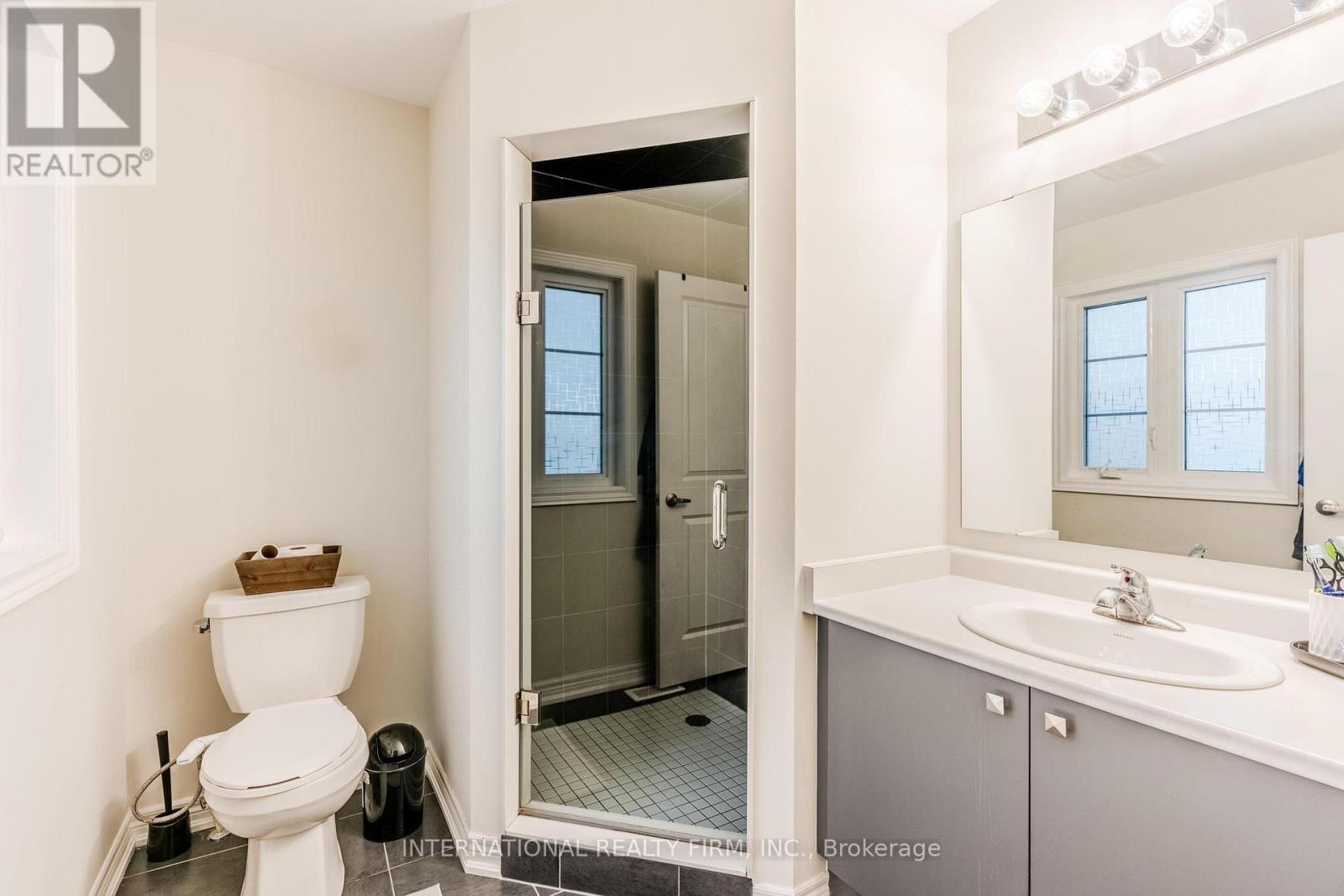 155 Aquasanta Crescent, Hamilton, Ontario  L9B 0J8 - Photo 22 - X12516218