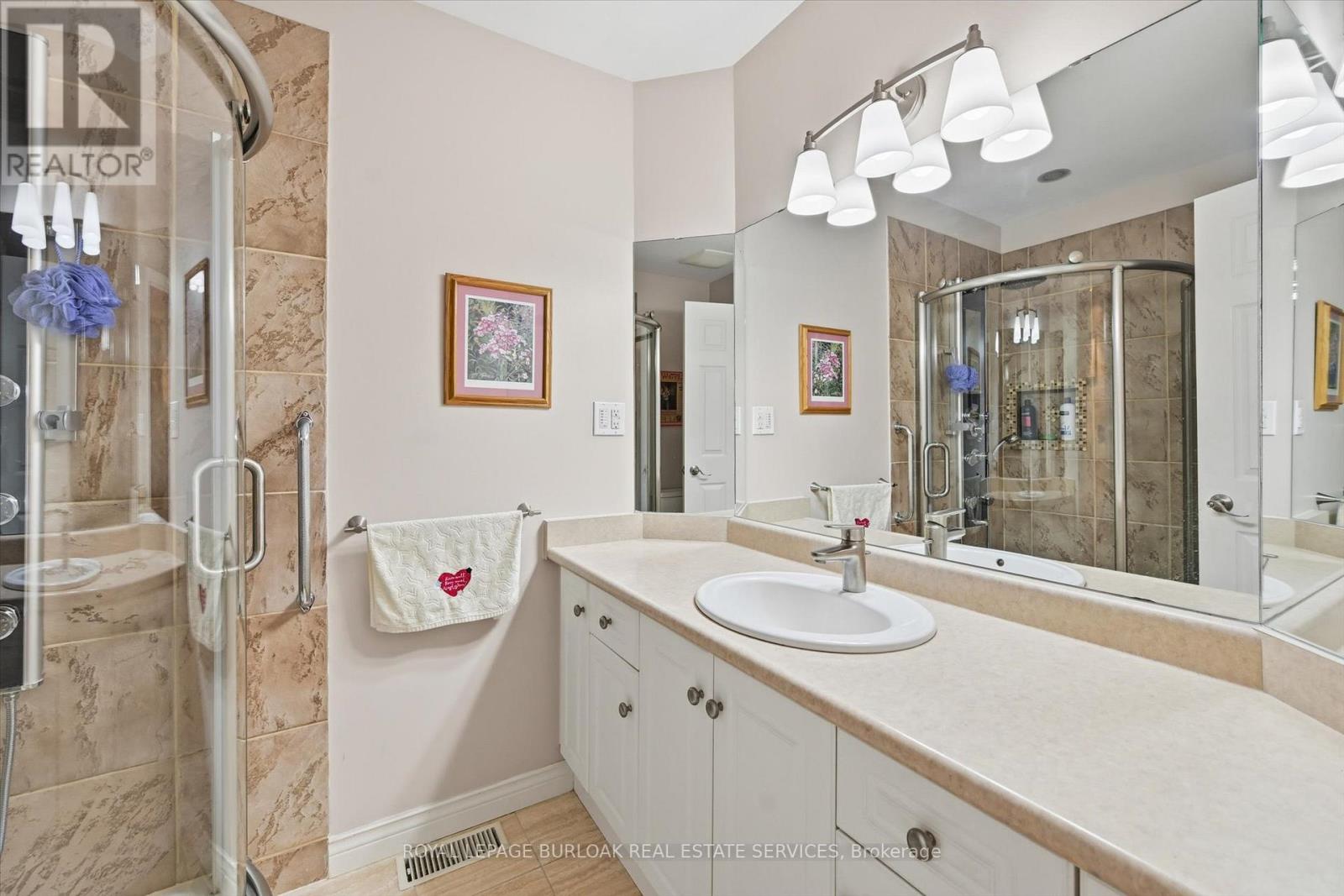 44 Rockhaven Lane, Hamilton, Ontario  L8B 0J7 - Photo 23 - X12516220