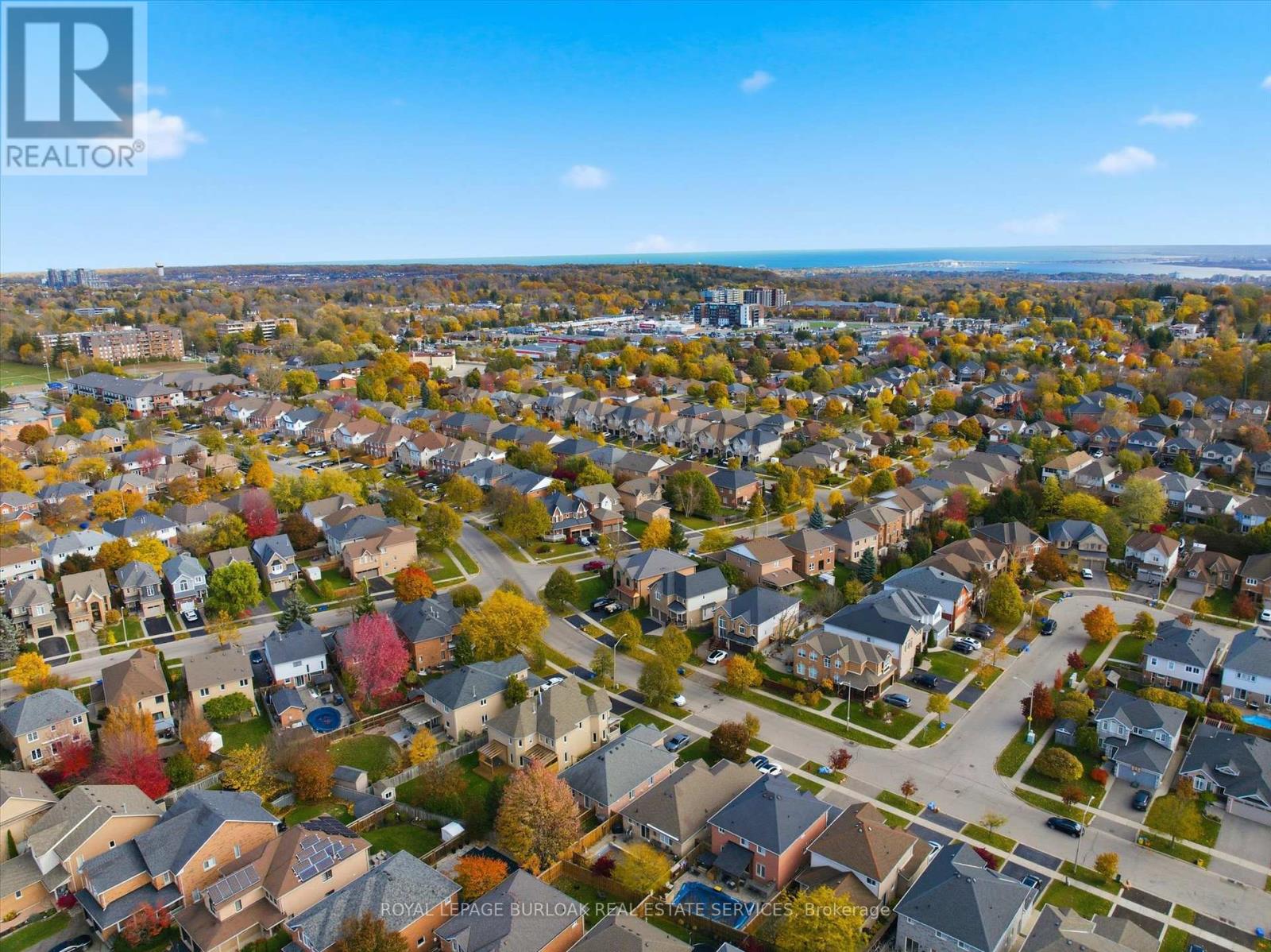 44 Rockhaven Lane, Hamilton, Ontario  L8B 0J7 - Photo 45 - X12516220