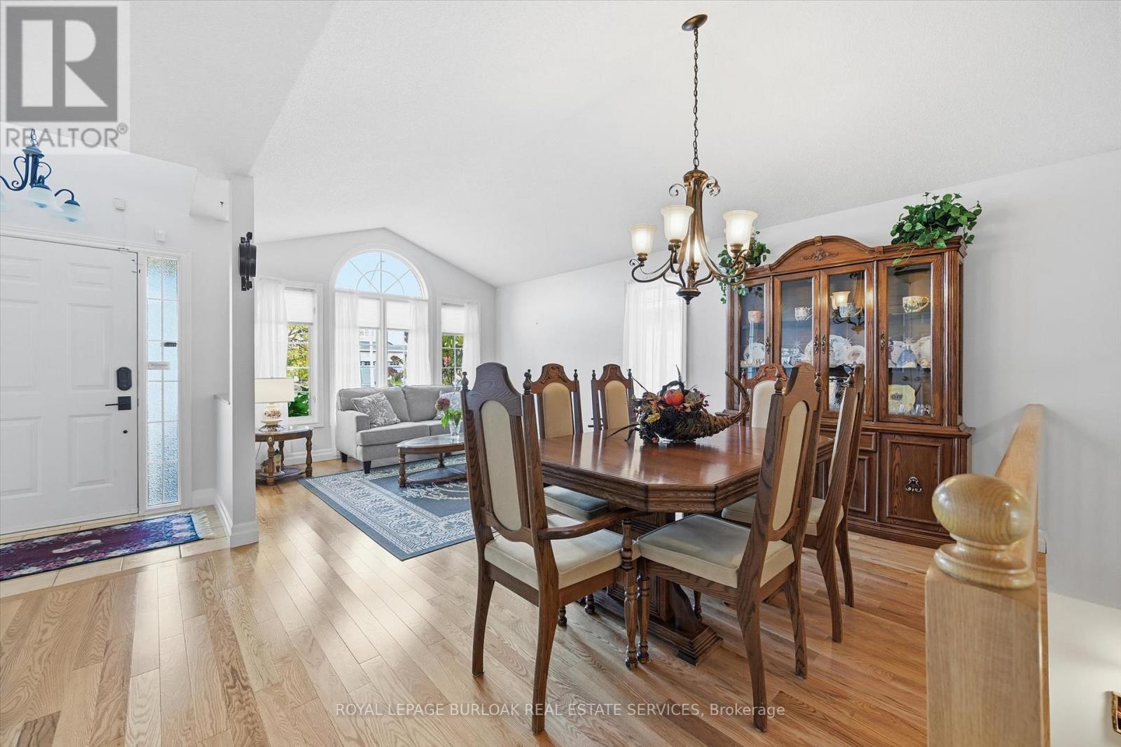 44 Rockhaven Lane, Hamilton, Ontario  L8B 0J7 - Photo 6 - X12516220