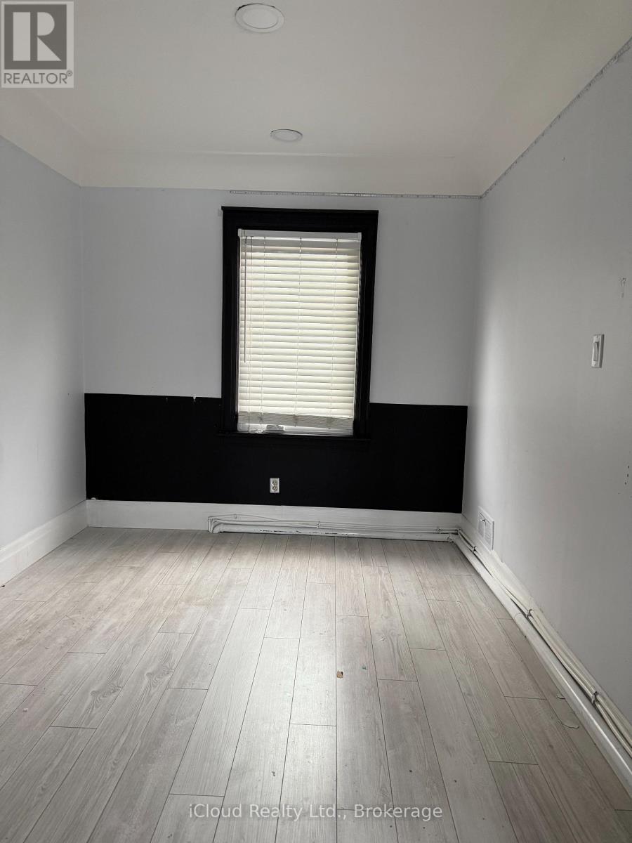 700 Upper James Street, Hamilton, Ontario  L9C 2Z8 - Photo 4 - X12516278