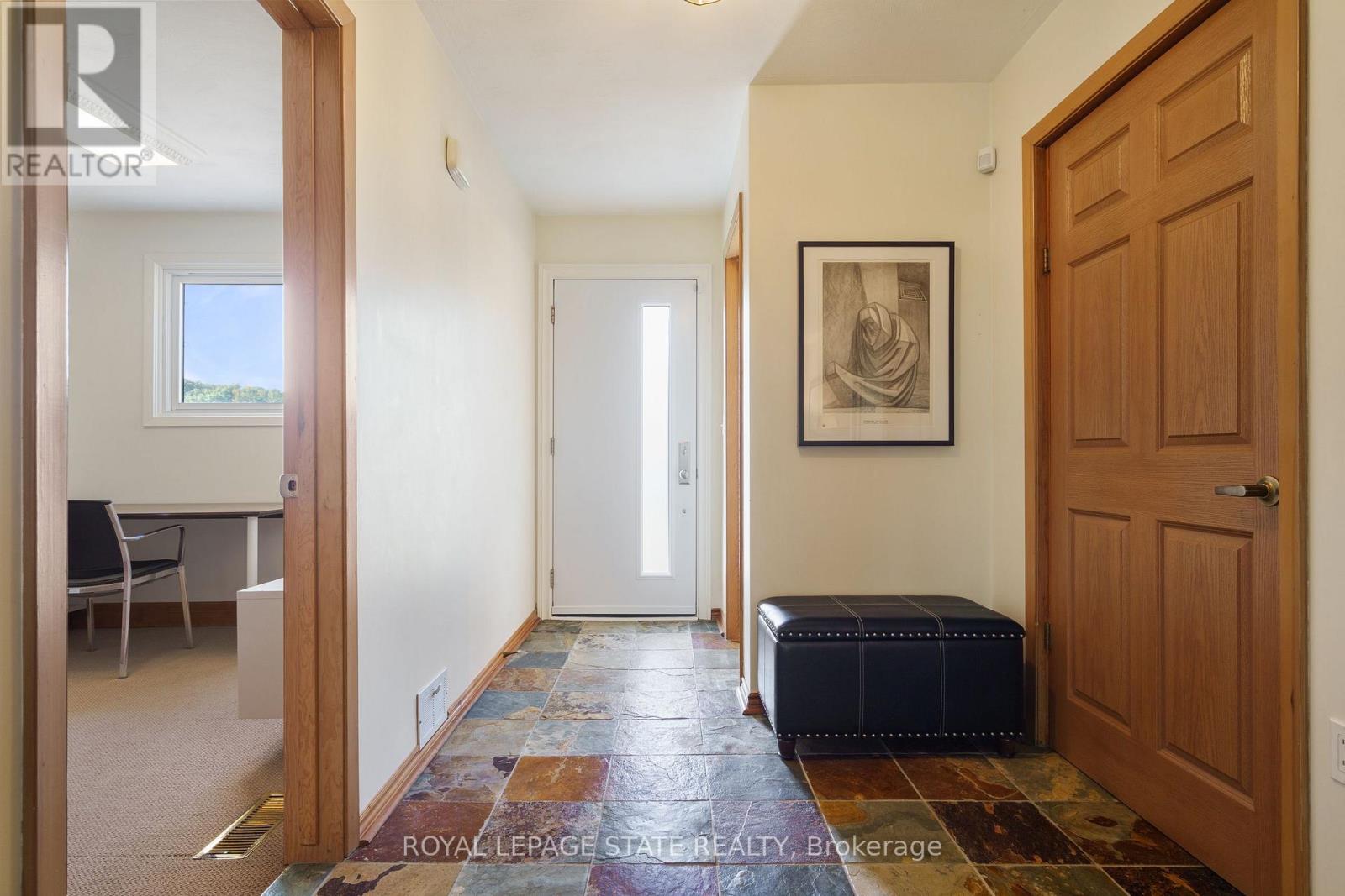 4373 Thirty Road, Lincoln, Ontario  L0R 1B2 - Photo 7 - X12516362