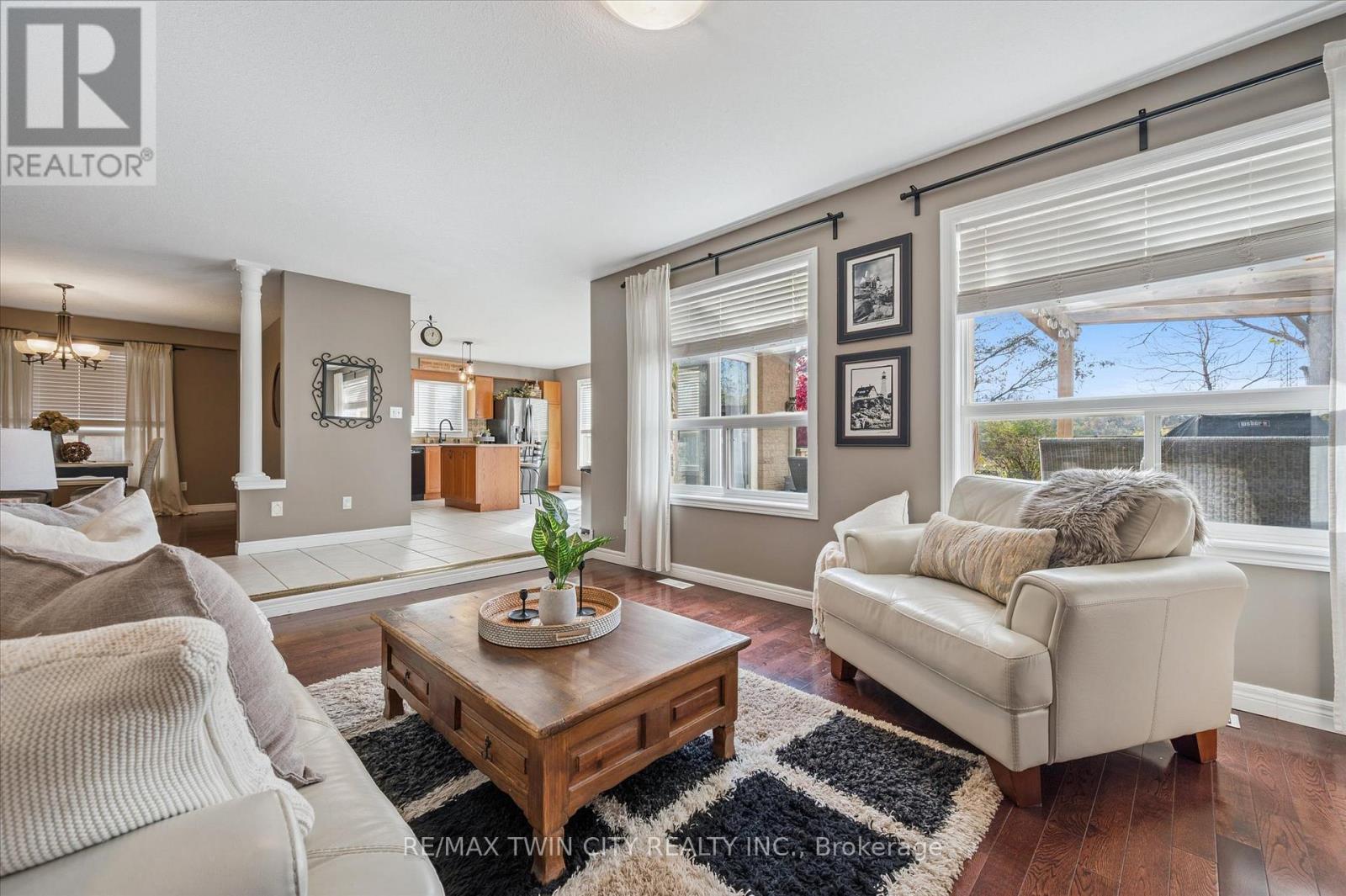 7 Hearthbridge Street, Kitchener, Ontario  N2R 1L5 - Photo 10 - X12516454