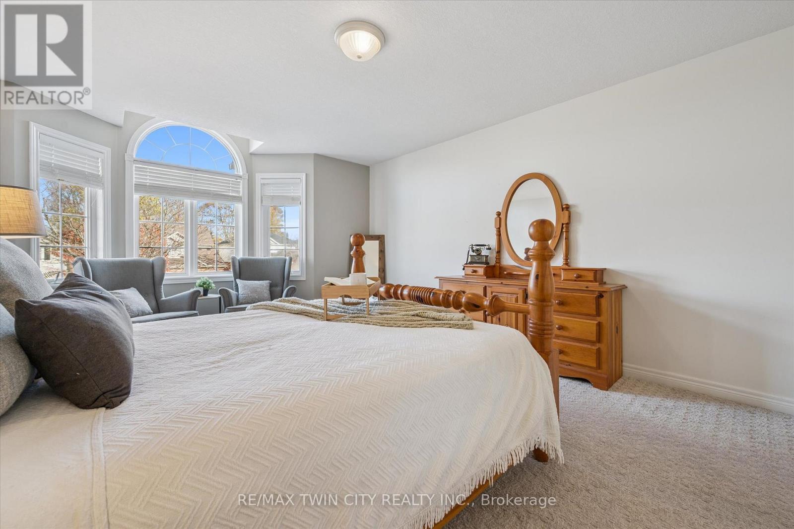 7 Hearthbridge Street, Kitchener, Ontario  N2R 1L5 - Photo 30 - X12516454