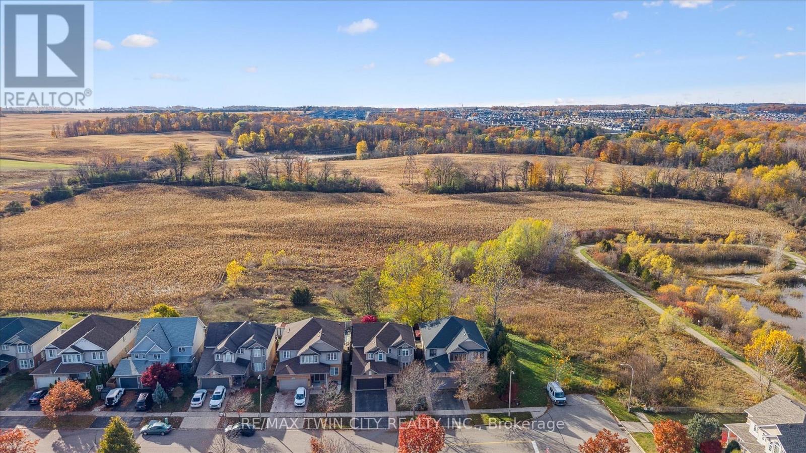 7 Hearthbridge Street, Kitchener, Ontario  N2R 1L5 - Photo 47 - X12516454