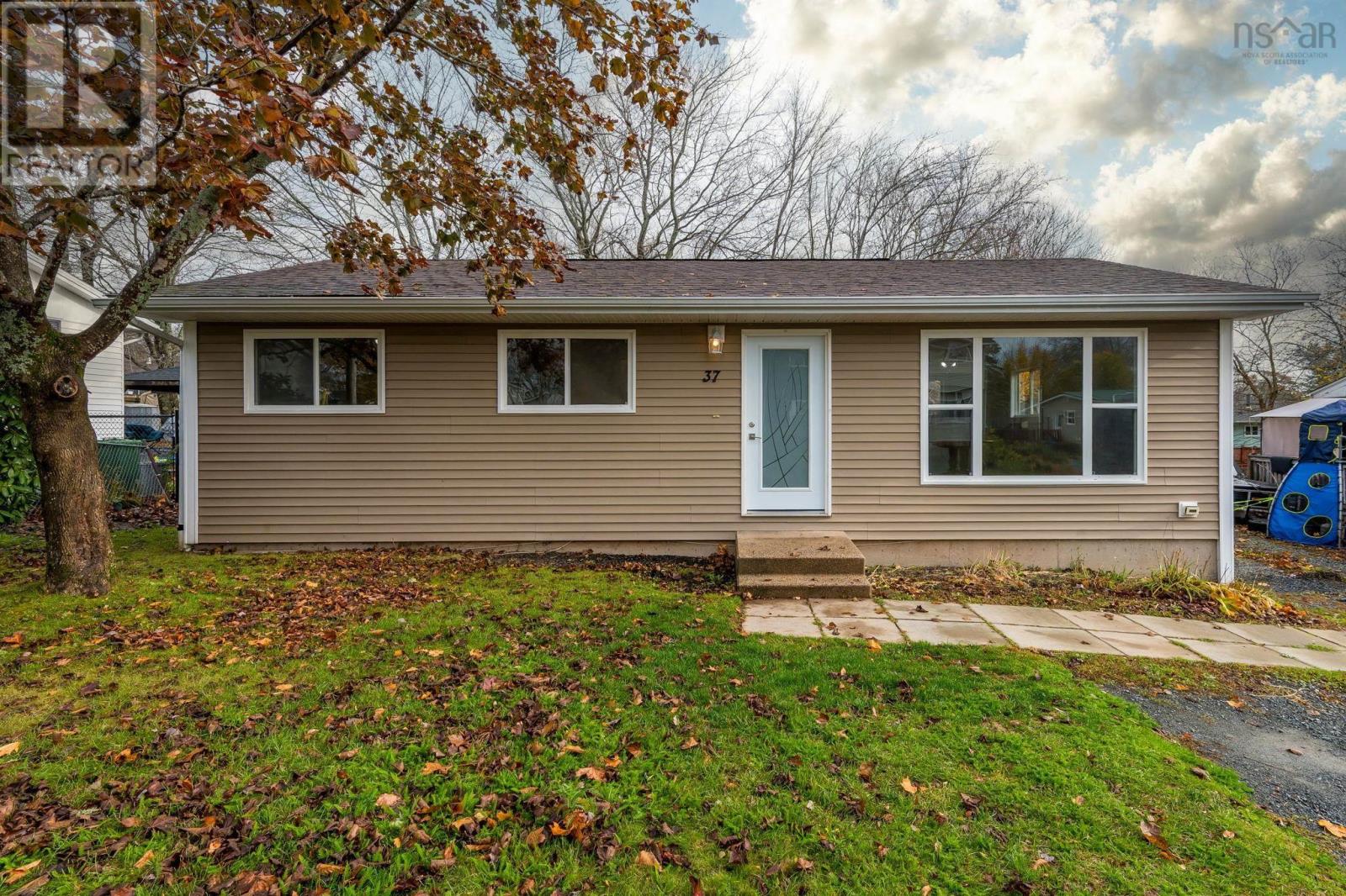 37 Kipling Drive, Lower Sackville, Nova Scotia  B4C 2X8 - Photo 2 - 202527404