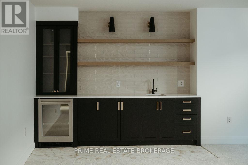 Lot 38 Fallingbrook Crescent, London South, Ontario N6P 1H5 - Photo 5 - X12505410