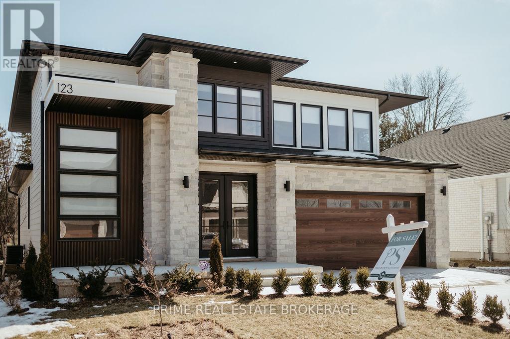 Lot 38 Fallingbrook Crescent, London South, Ontario N6P 1H5 - Photo 4 - X12505410