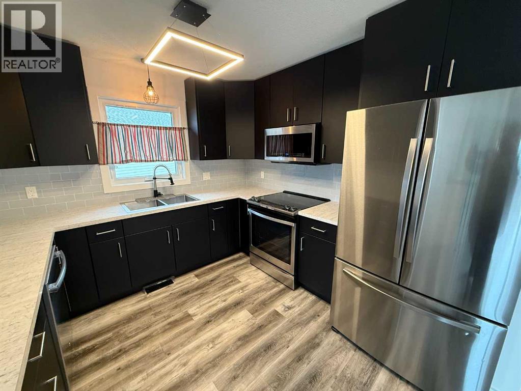 Property at 117 Plante Cove image 4