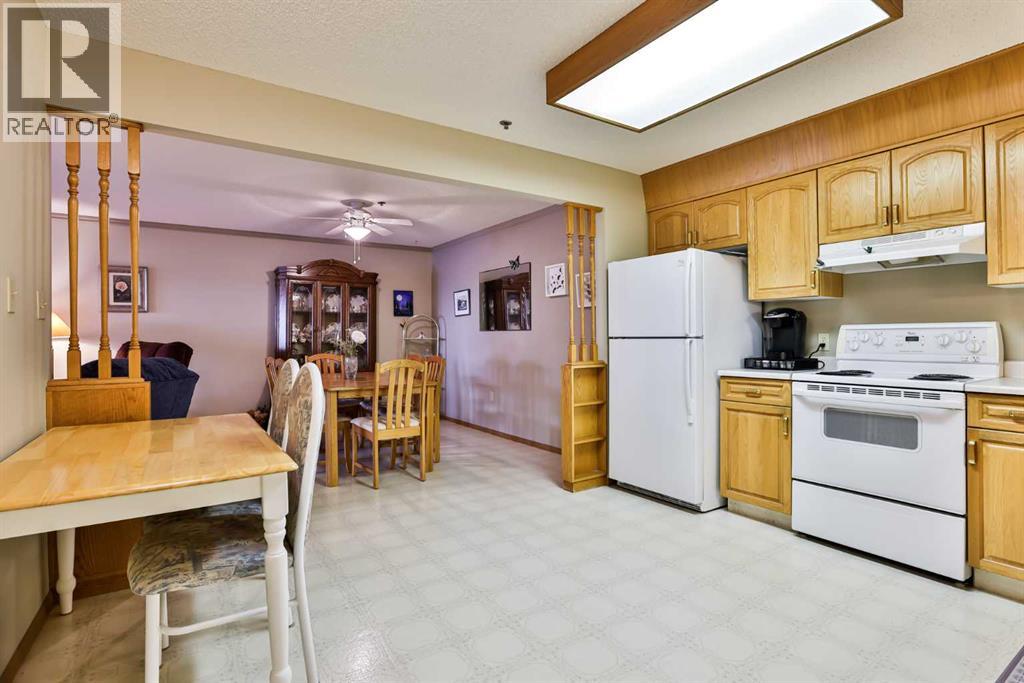 110, 20 3 Street S, Lethbridge, Alberta  T1J 4P1 - Photo 8 - A2264325