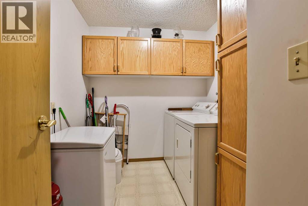 110, 20 3 Street S, Lethbridge, Alberta  T1J 4P1 - Photo 7 - A2264325