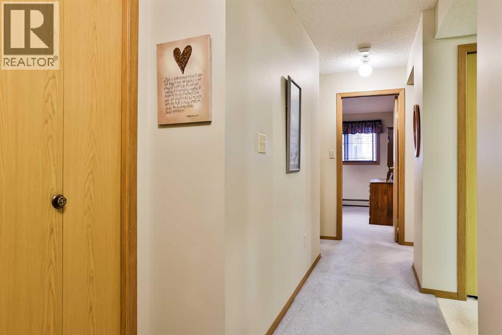 110, 20 3 Street S, Lethbridge, Alberta  T1J 4P1 - Photo 5 - A2264325