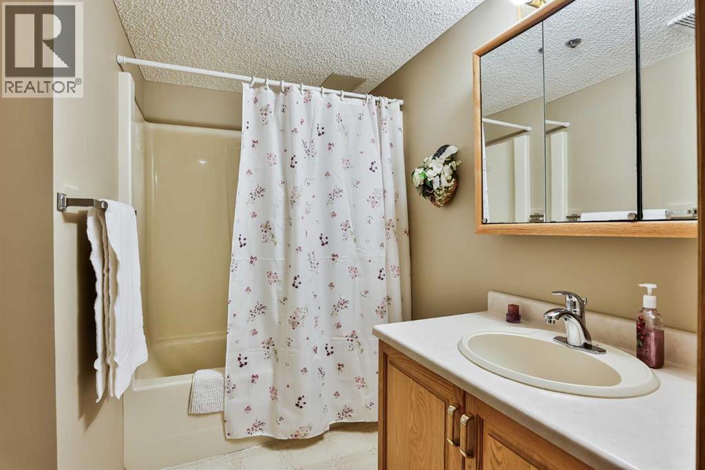 110, 20 3 Street S, Lethbridge, Alberta  T1J 4P1 - Photo 20 - A2264325