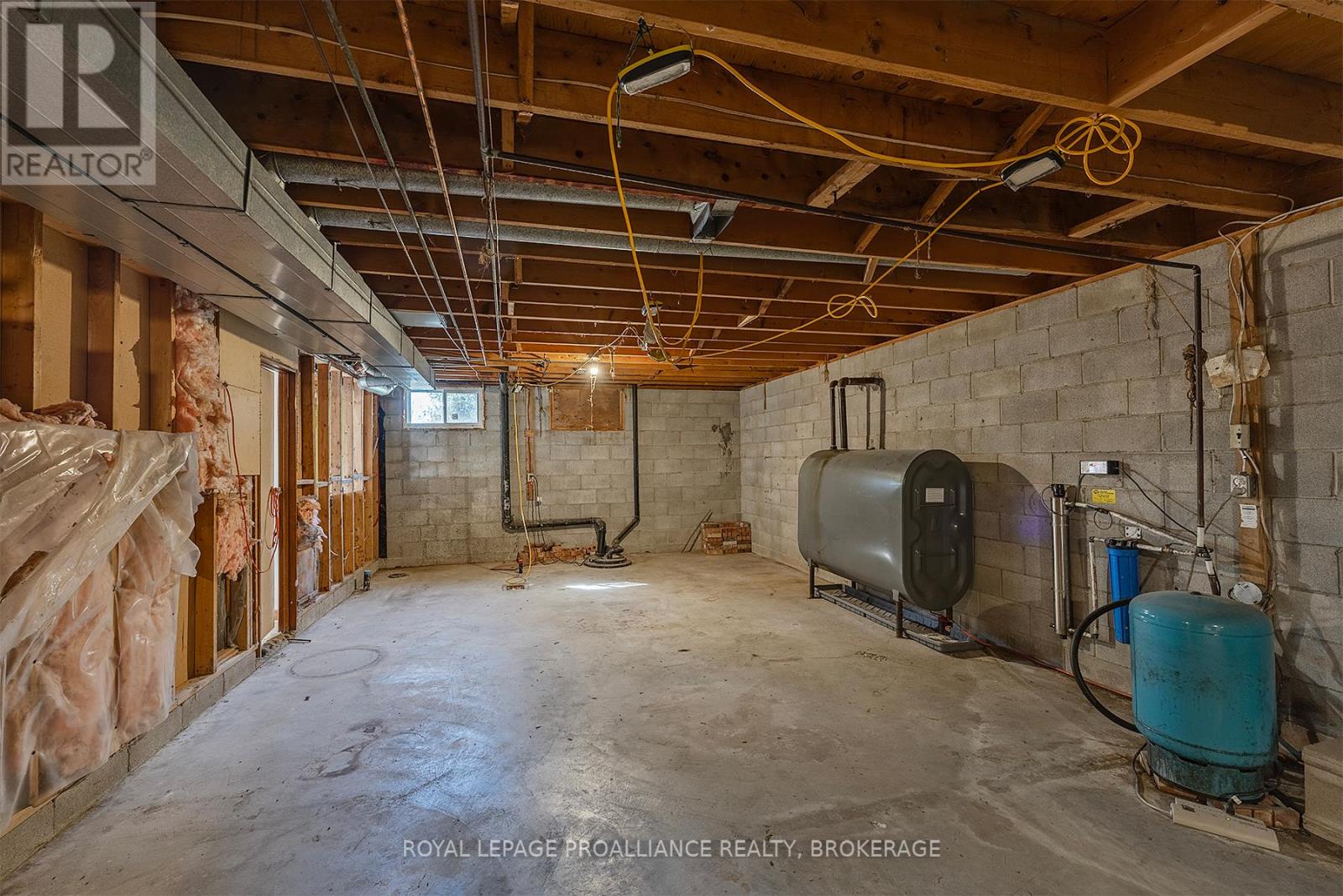 1136 Millhaven Road, Loyalist, Ontario K0H 2H0 - Photo 21 - X12516838