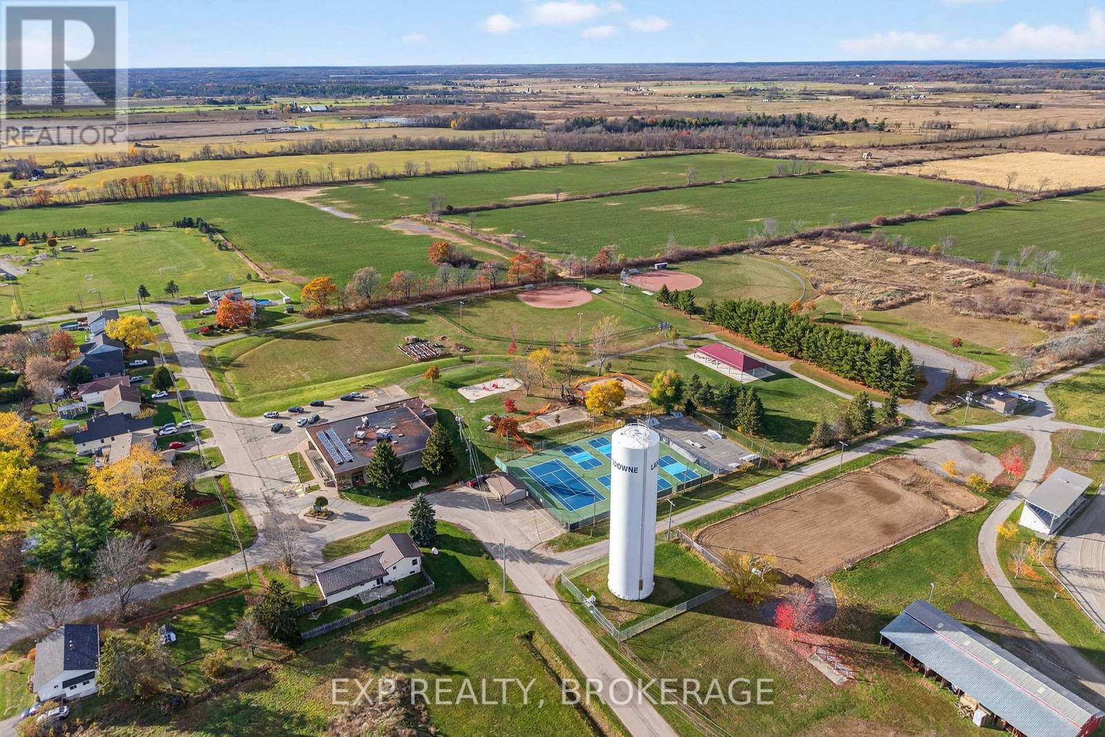 10 Miller Street, Leeds And The Thousand Islands, Ontario  K0E 1L0 - Photo 38 - X12516952