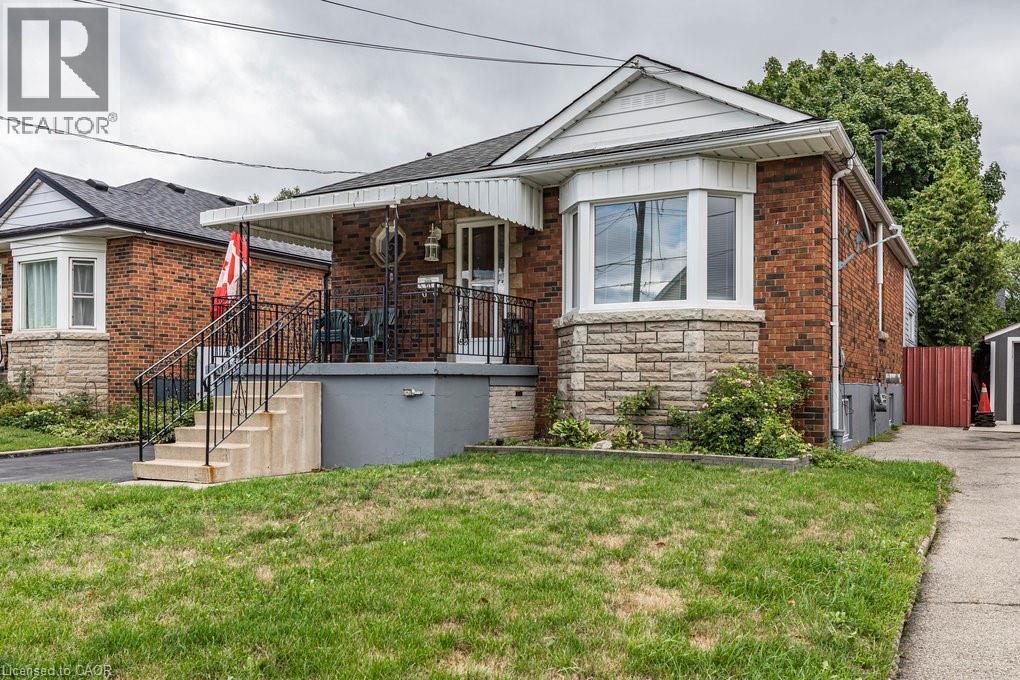 169 East 32nd Street, Hamilton, Ontario  L8V 3S1 - Photo 3 - 40761089
