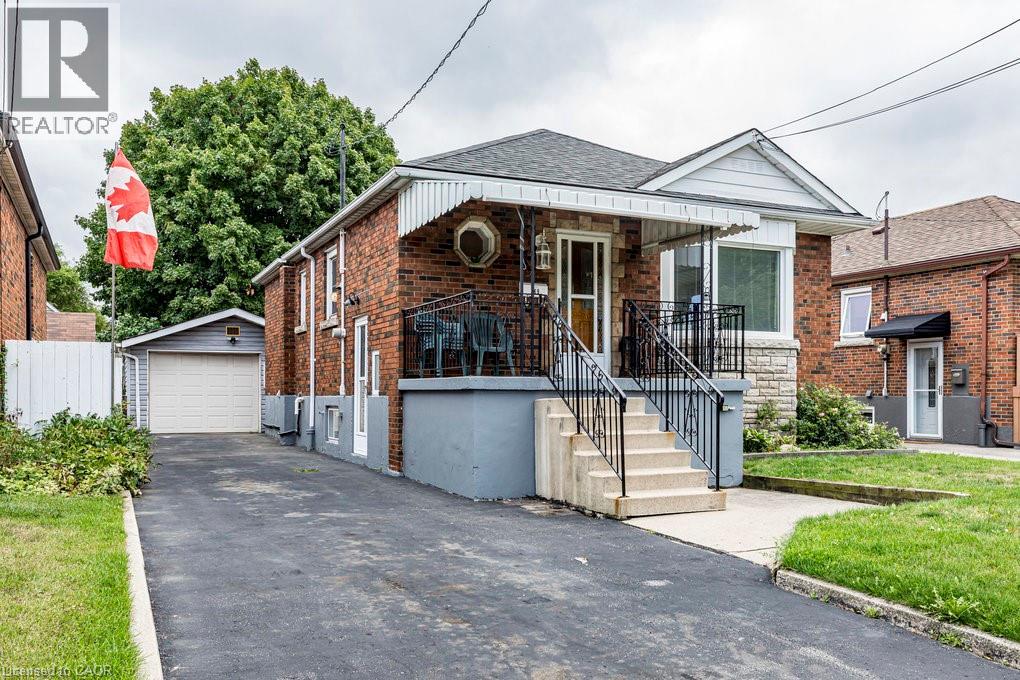 169 East 32nd Street, Hamilton, Ontario  L8V 3S1 - Photo 2 - 40761089