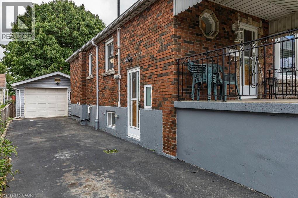 169 East 32nd Street, Hamilton, Ontario  L8V 3S1 - Photo 42 - 40761089