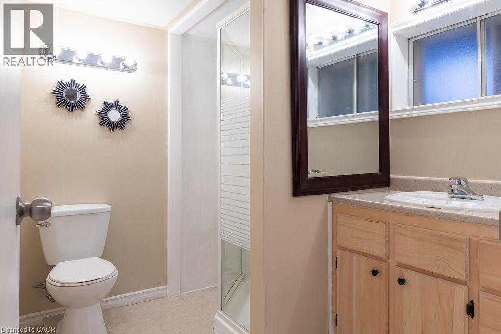 169 East 32nd Street, Hamilton, Ontario  L8V 3S1 - Photo 35 - 40761089