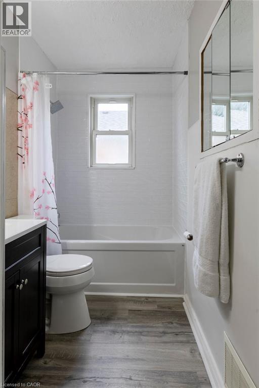 169 East 32nd Street, Hamilton, Ontario  L8V 3S1 - Photo 27 - 40761089