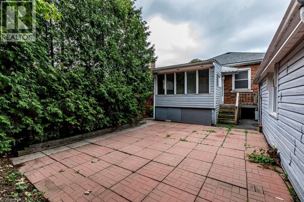 169 East 32nd Street, Hamilton, Ontario  L8V 3S1 - Photo 44 - 40761089